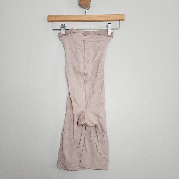 NEW Spanx Higher Power Extended Length High Waisted Power Panty Mid Thigh Short - Picture 5 of 15